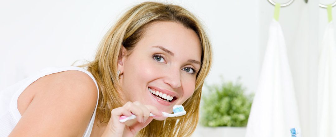 6 EASY AT-HOME REMEDIES FOR FRESH BREATH