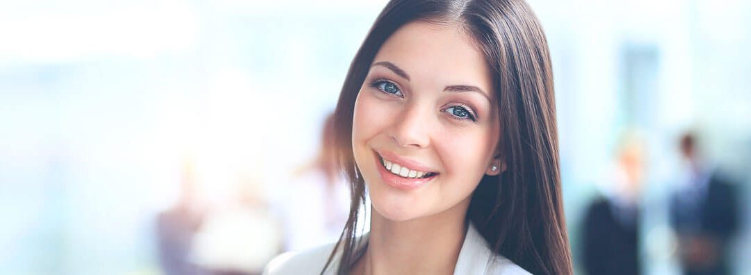 HOW CROWNS CAN IMPROVE YOUR SMILE